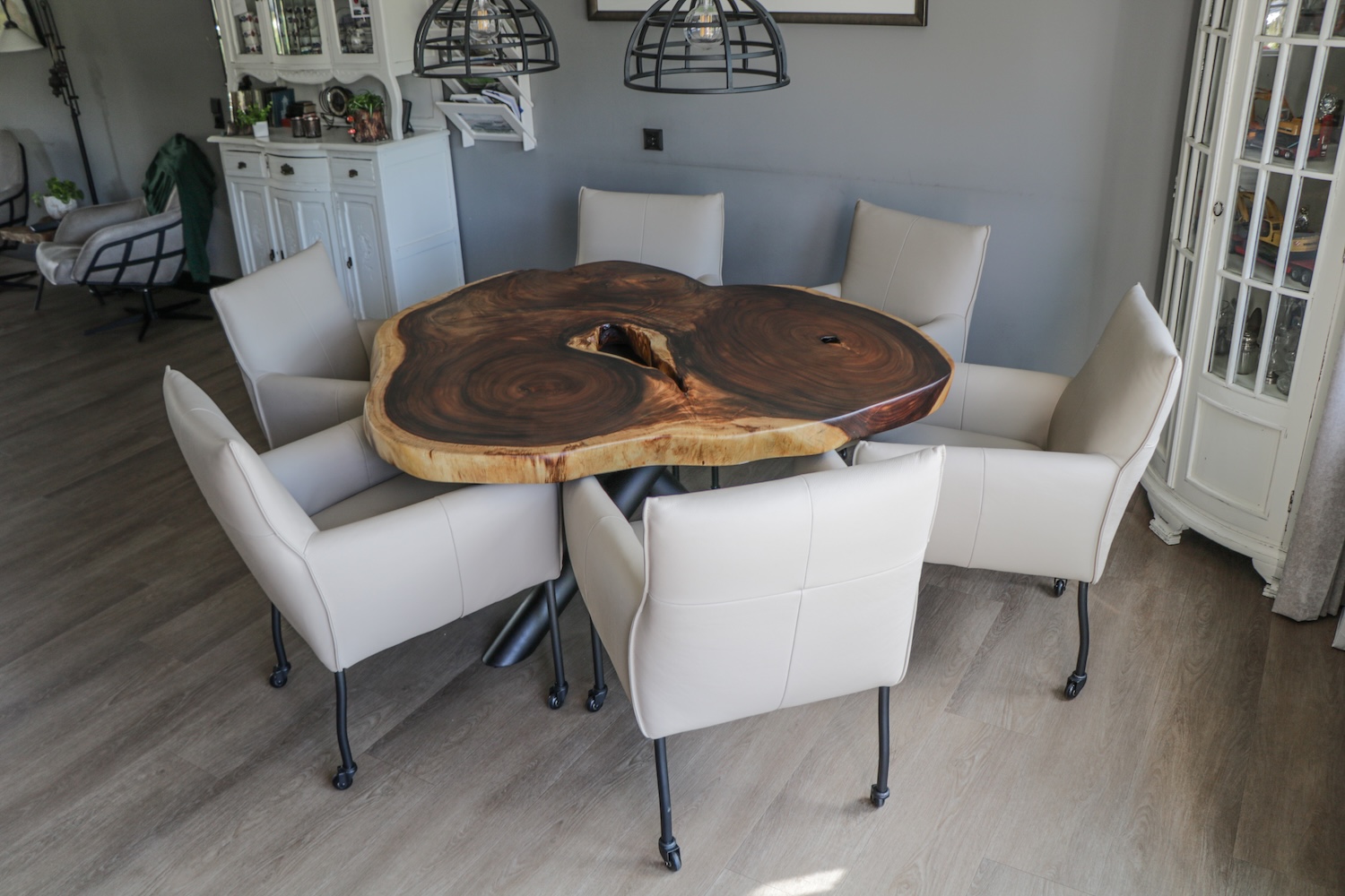 Design salontafel GOA 110cm acacia boomstam plakjes 4 cm tafelblad